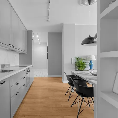 Unitapartament Delux: Elegant Center Near Zbawiciela Square *