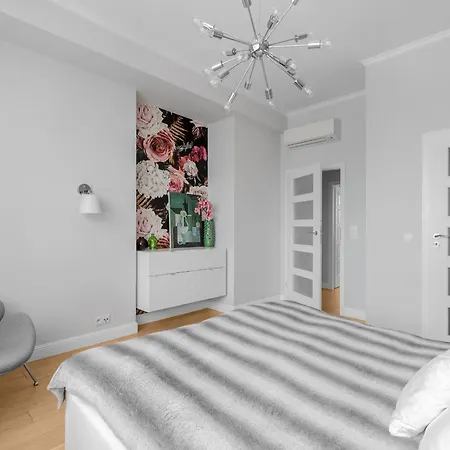Unitapartament Delux Centrum Blisko Plac Zbawiciela Hala Koszyki Metro Politechnika Jest To Elegancki I Wygodny Na I W Warszawie - Zapraszamy 华沙