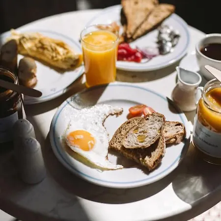 Unitapartament Delux Centrum Blisko Plac Zbawiciela Hala Koszyki Metro Politechnika Jest To Elegancki I Wygodny Na I W Warszawie - Zapraszamy * Варшава