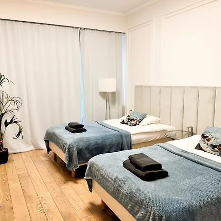 Unitapartament Delux: Elegant Center Near Zbawiciela Square Apartment *