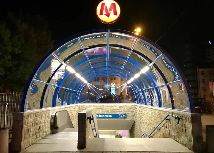 Unitapartament Delux Centrum Blisko Plac Zbawiciela Hala Koszyki Metro Politechnika Jest To Elegancki I Wygodny Na I W Warszawie - Zapraszamy * وارسو