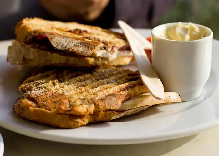 شقة Unitapartament Delux Centrum Blisko Plac Zbawiciela Hala Koszyki Metro Politechnika Jest To Elegancki I Wygodny Na I W Warszawie - Zapraszamy وارسو