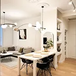 Unitapartament Delux Centrum Blisko Plac Zbawiciela Hala Koszyki Metro Politechnika Jest To Elegancki I Wygodny Na I W Warszawie - Zapraszamy Lejlighed