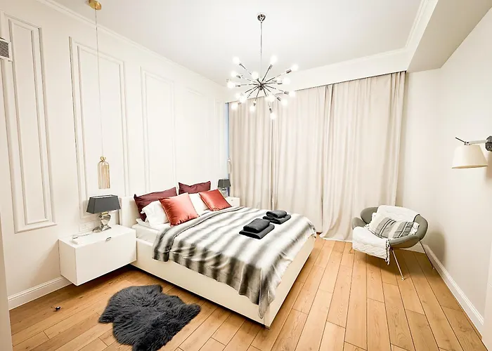 Unitapartament Delux Centrum Blisko Plac Zbawiciela Hala Koszyki Metro Politechnika Jest To Elegancki I Wygodny Na I W Warszawie - Zapraszamy Apartman